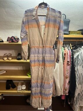 Alia Linen Button-Up Shirt in Light Gray-Taupe